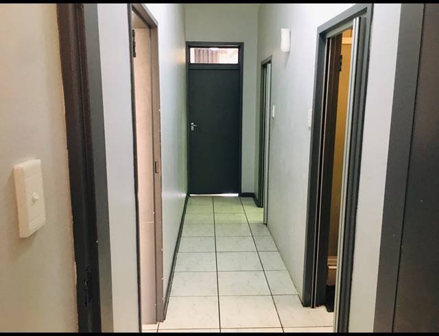 2 BEDROOM FLAT FOR SALE IN EASTLEIGH